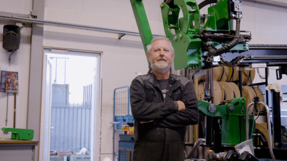 C0313 00 20 41 07 Still003