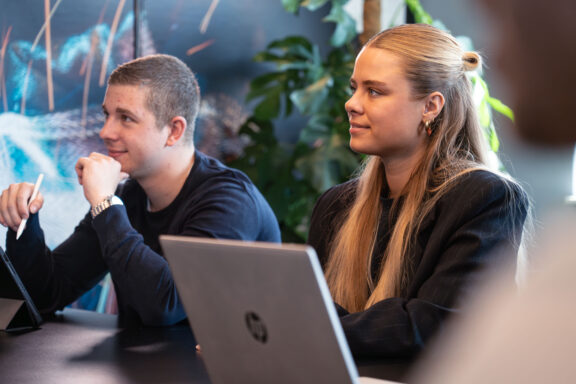 Interne collega's Henri & Kirsten