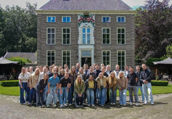 2606 BT Kick off groepsfoto LR